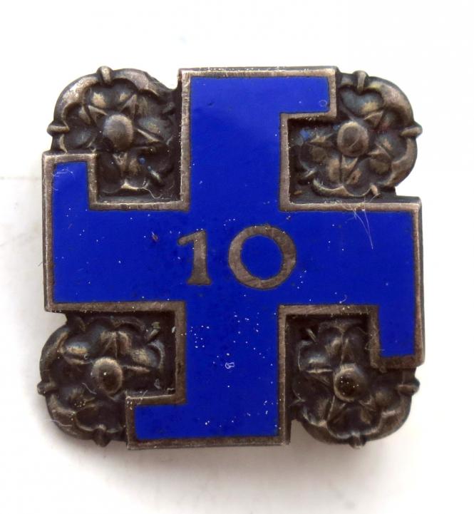 Pre-war Finnish Lotta Svärd 10-years membership commemoration badge