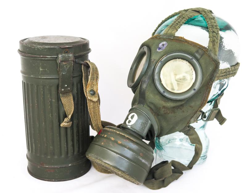WW2 German early GM30 gas mask set