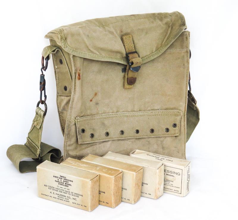 WW2 US army medic pouch