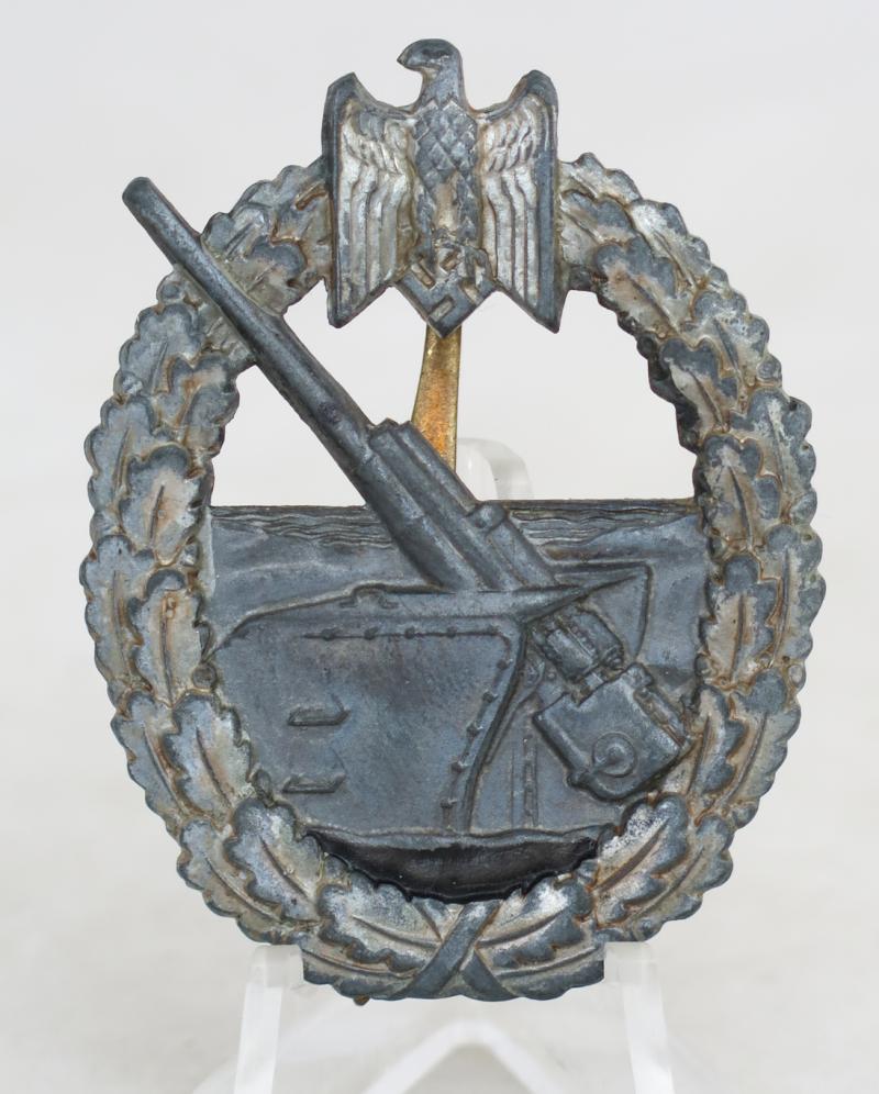 WW2 German Kriegsmarine coastal artillery combat badge - Juncker