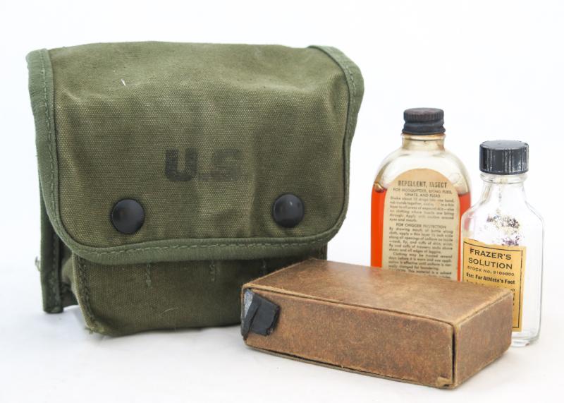 WW2 US army M2 jungle 1st aid kit - Five Filer Bros 1945