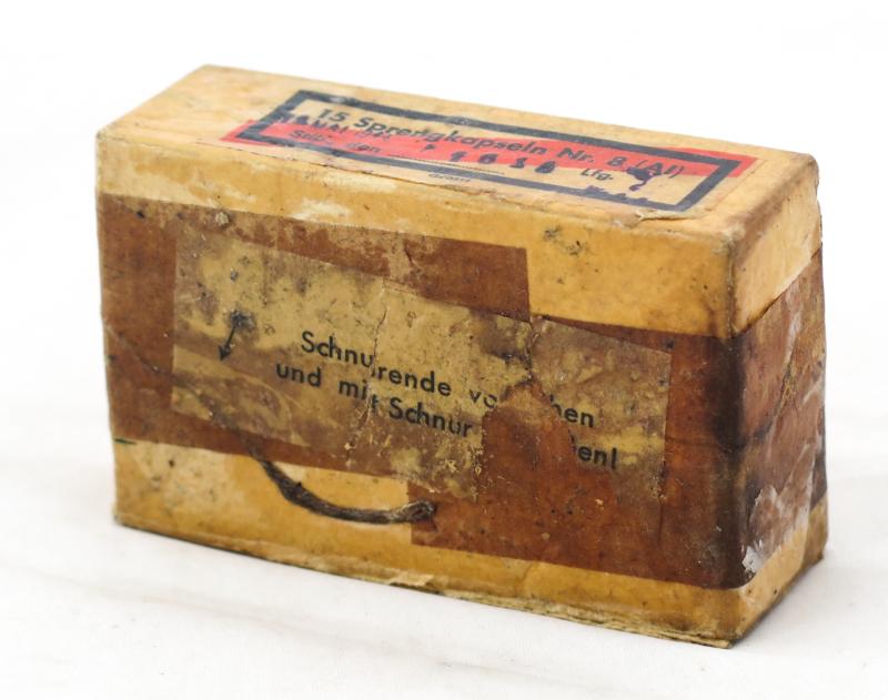 WW2 German 15 sprengkapsel wood box with original outer carton
