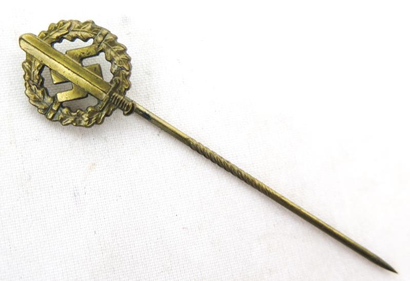 WW2 German SA sport badge miniature bronze class
