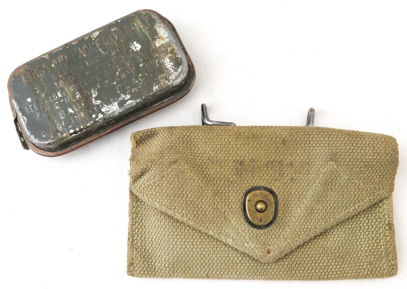 WW2 US army M1924 1st aid pouch and packet