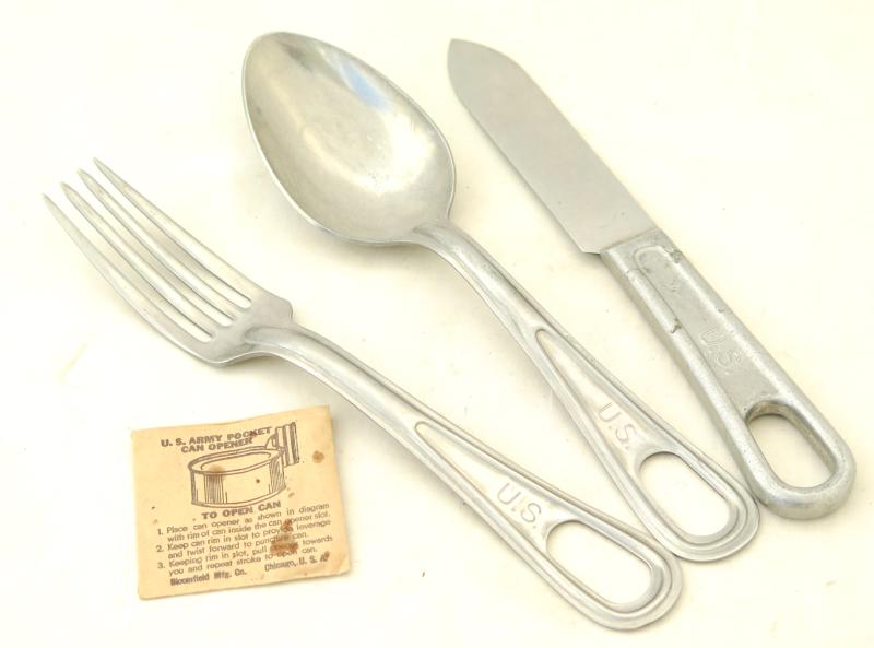 WW2 US M1926 cutlery set and P-38 can opener