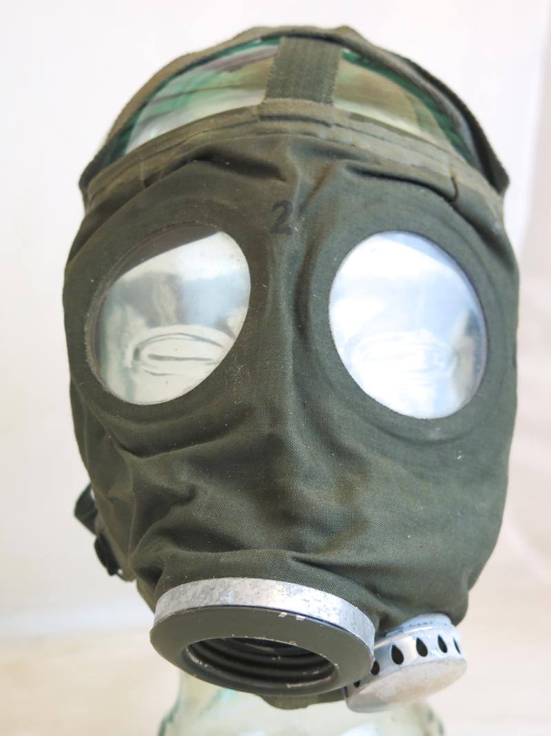 Dragoon Militaria | WW2 German late war M44 civilian gasmask