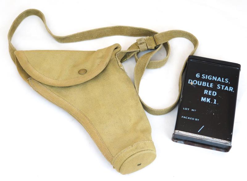 WW2 Canadian signal pistol holster with signal ammo case