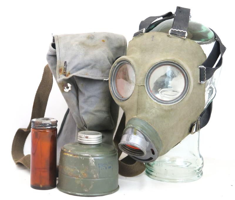 WW2 Finnish M38 gas mask