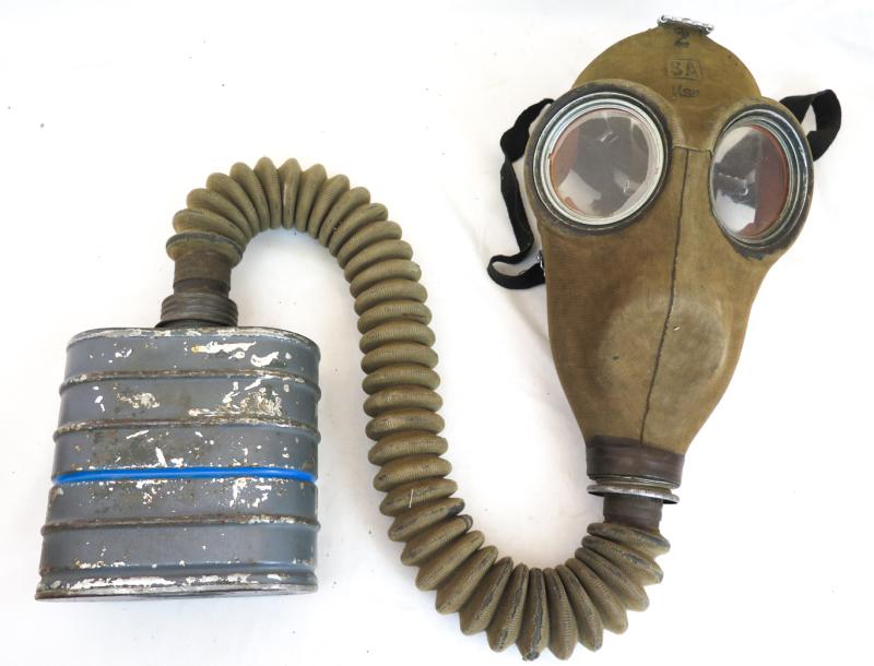WW2 Finnish army M30 gas mask set