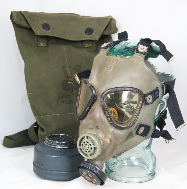 WW2 US army assault gas mask M8 snout type