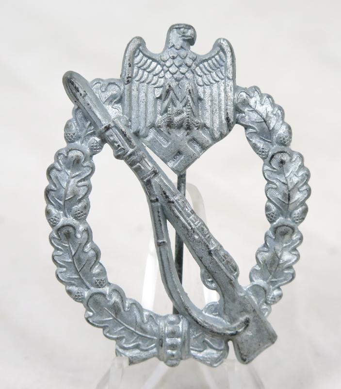 WW2 German infantry assault badge - late war Assmann
