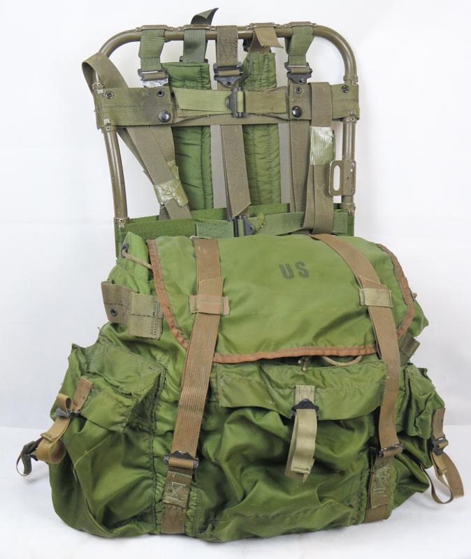 Vietnam war period US army Light weight rucksack -1968