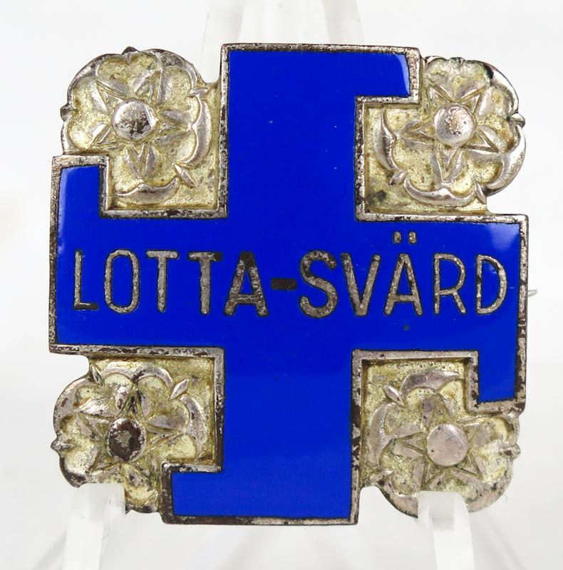 WW2 Finnish Lotta-Svärd membership brooch wartime issue