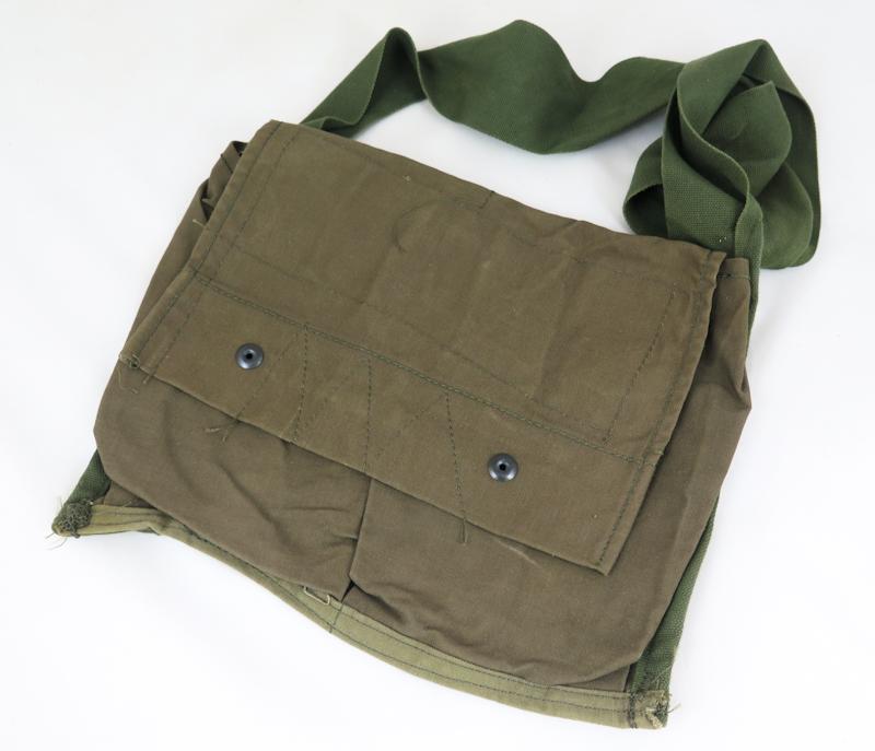 Cold war US late Vietnam war period M7 Claymore bag