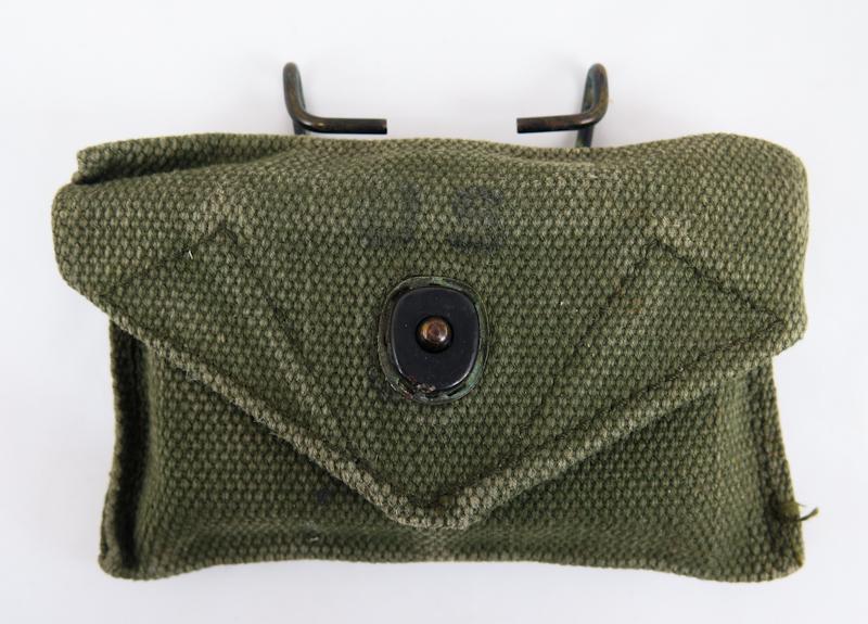 Cold war US army M1942 1st aid pouch