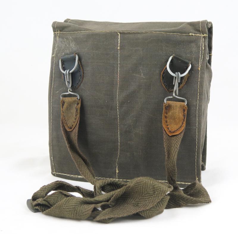 WW2 Finnish medics first aid bag M/43