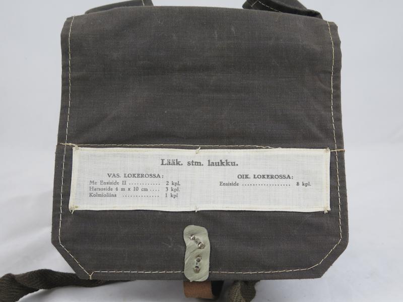 WW2 Finnish medics first aid bag M/43