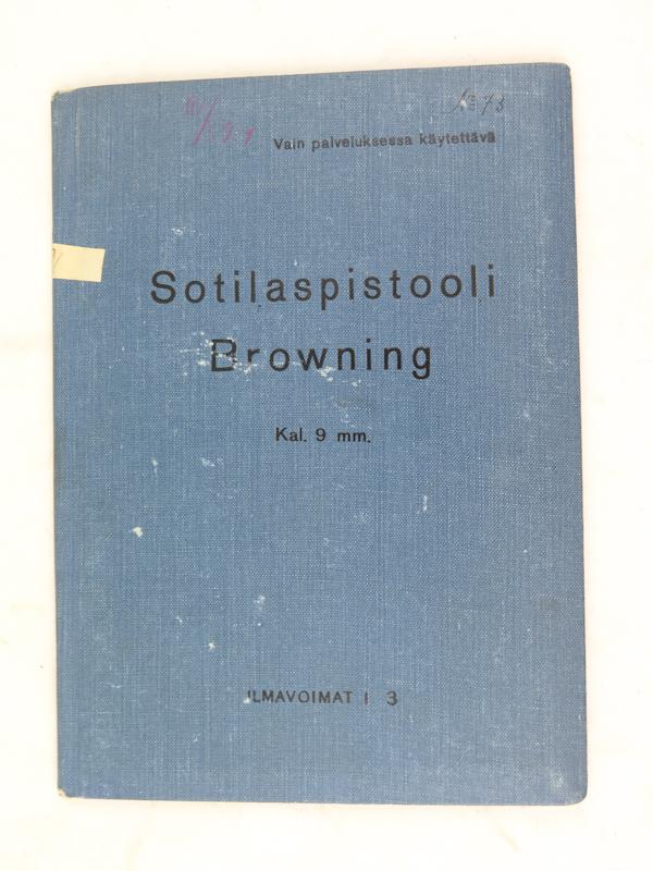 WW2 Finnish air force manual Belgian FN-35 Hi-Power pistol