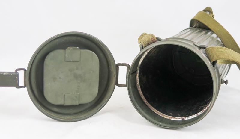 WW2 German Wehrmacht army GM30 gas mask set - named