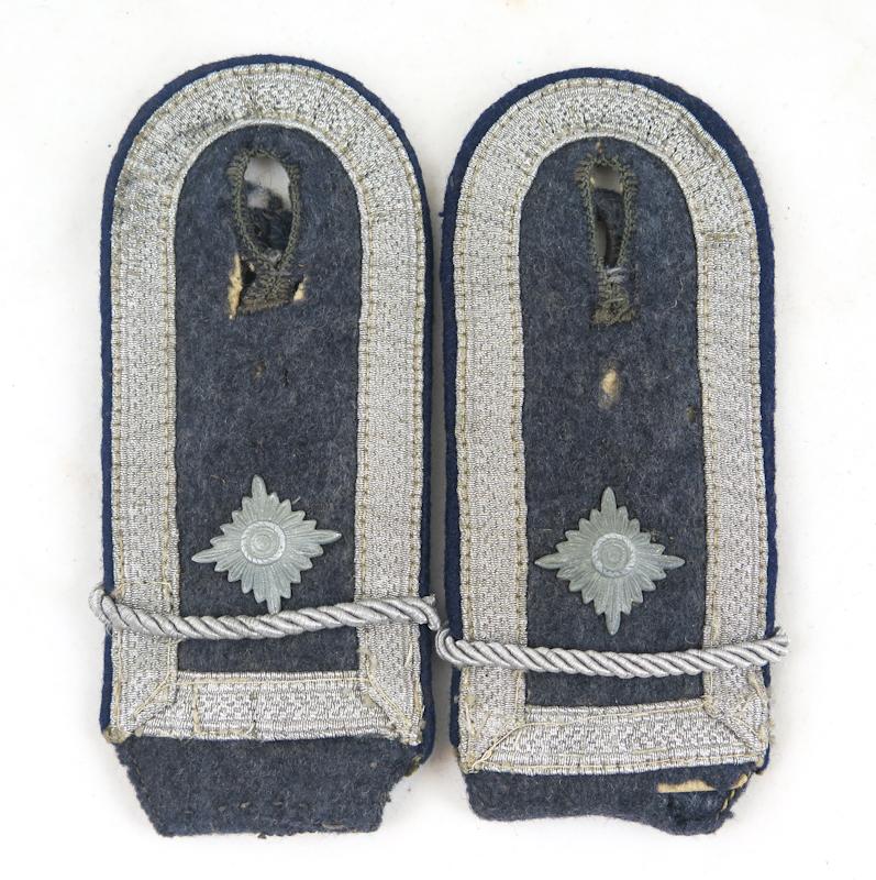 WW2 German Luftwaffe Feldwebel officer candidate shoulder boards -  Medic