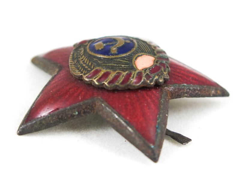 WW2 Finnish war booty - Soviet Militia cap star