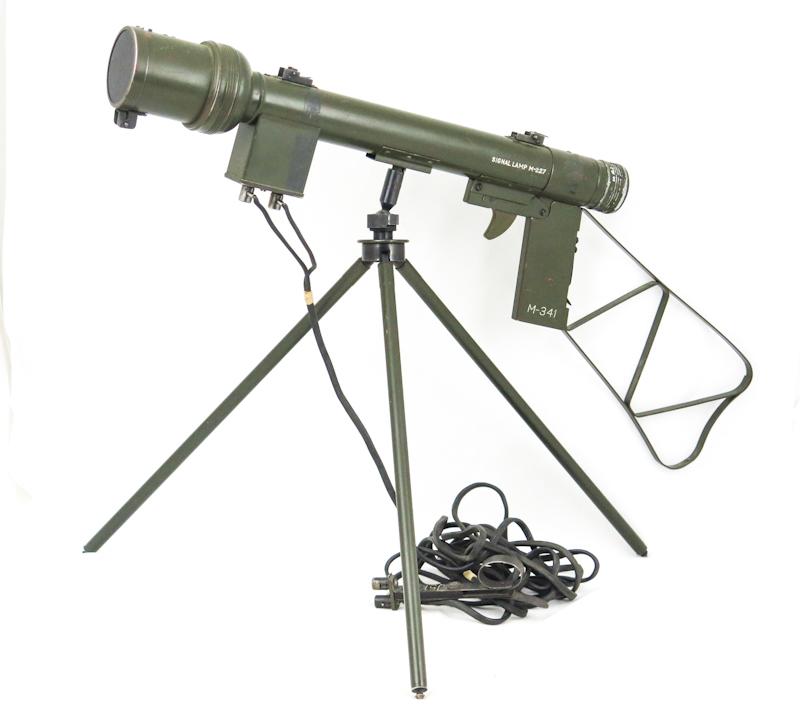 WW2 US army Signal lamp M-227