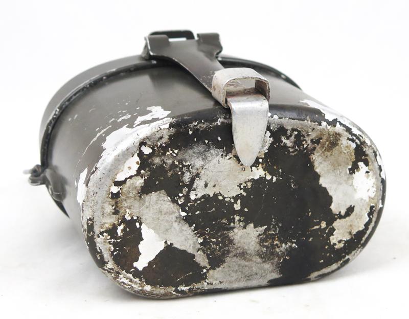 WW2 German Wehrmacht/Waffen-SS M31 mess kit with strap - early war