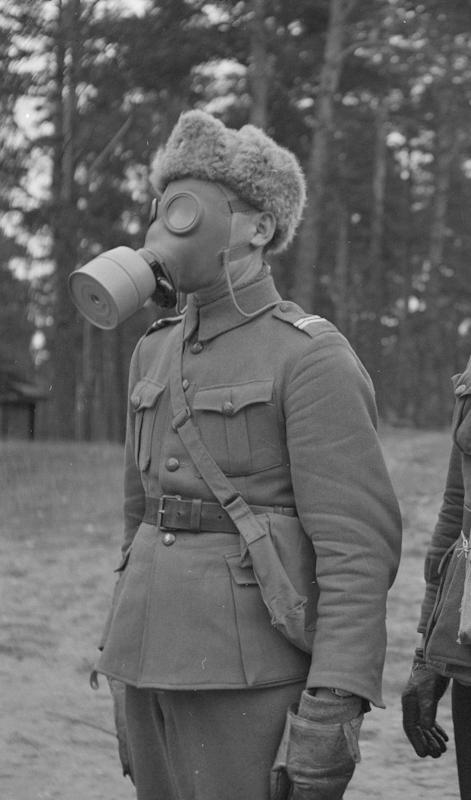WW2 Finnish army Czech gas mask model F - Chema