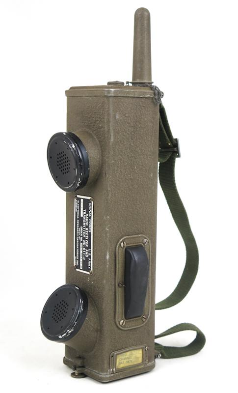 WW2 US army Signal corps  BC-611-C/F Handie Talkie - 1944