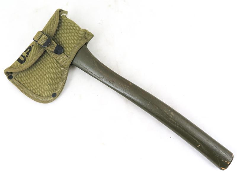 WW2 US army M1910 field axe with carrier