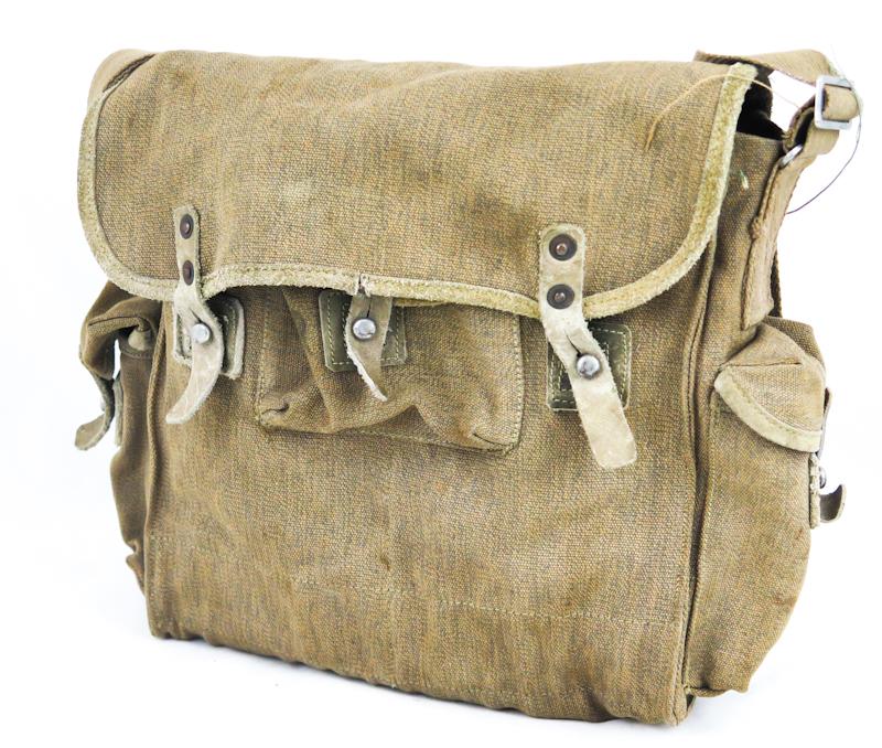 WW2 Finnish army M30 gas mask bag