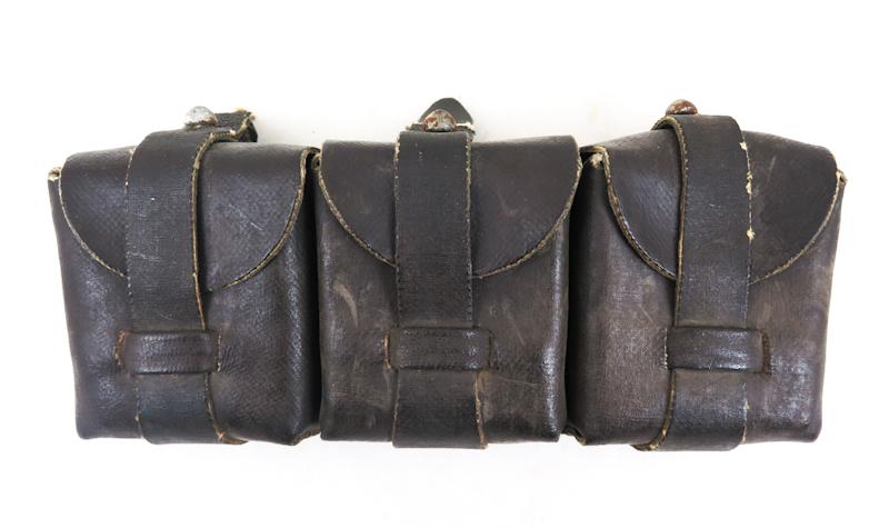 WW2 Finnish army rifle ammunition pouch economy pattern - rubber