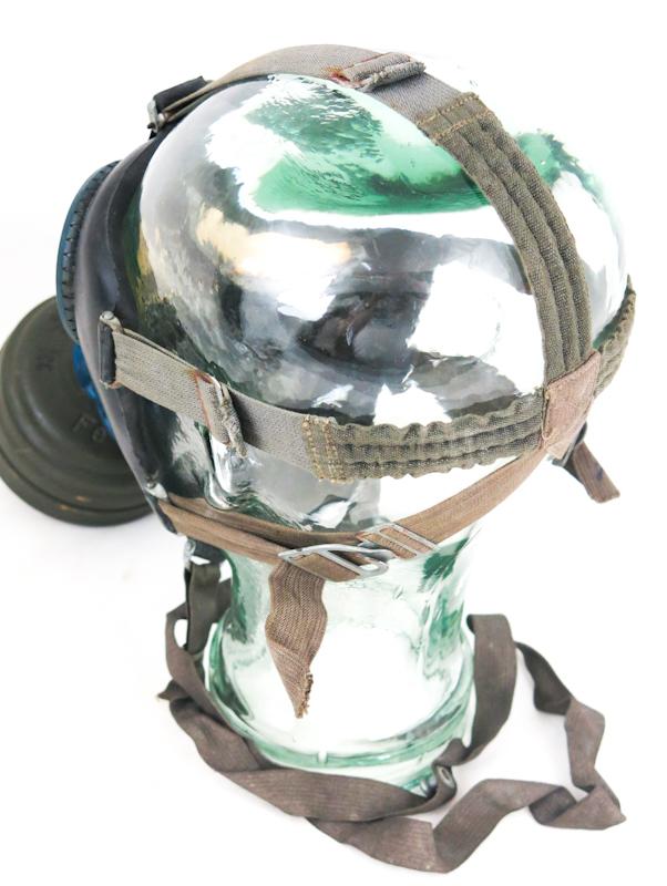 WW2 German Wehrmacht/Waffen-SS gas mask GM38 set