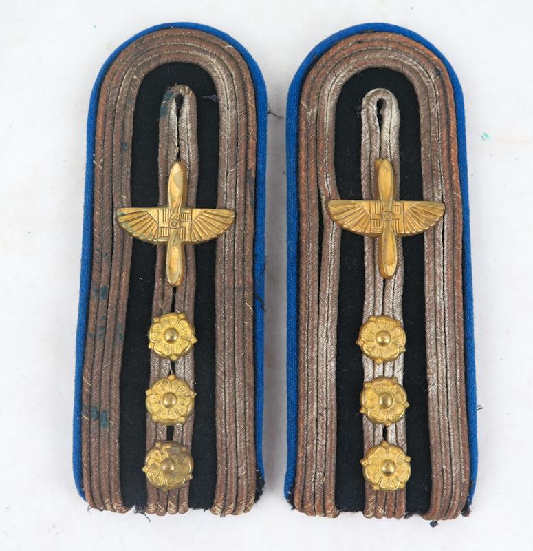 Pre-war Finnish Air force M1922 Military official Captain shoulder boards pair