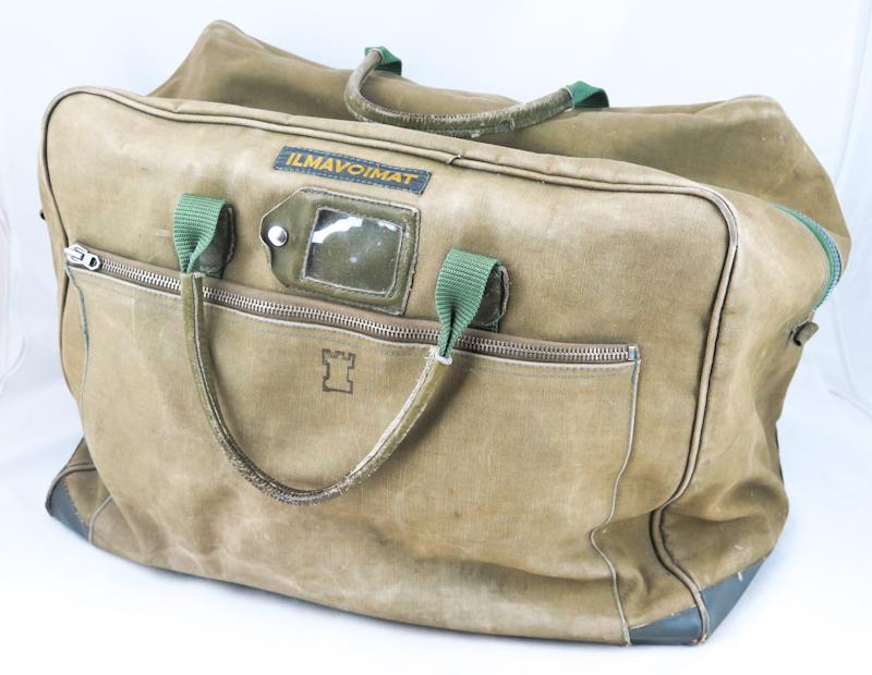 Post-war Finnish air Force pilots bag