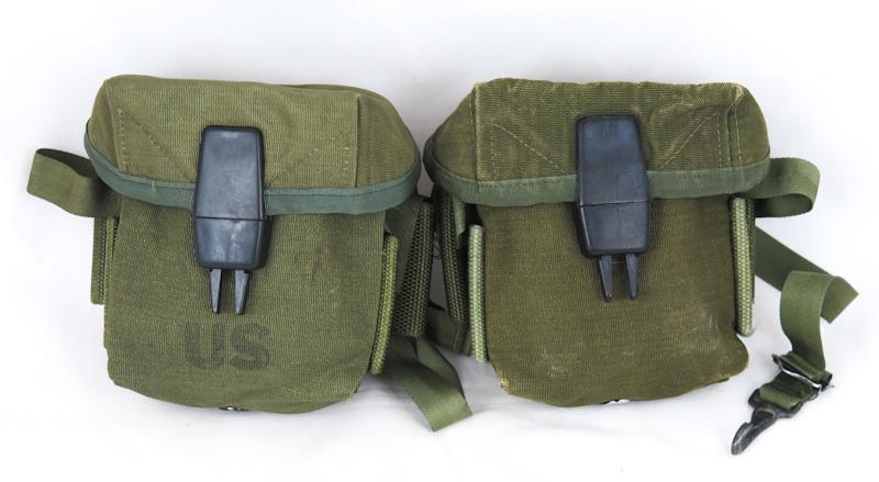 Cold war Vietnam US army M1967 M16 20 round mag pouch - 1969