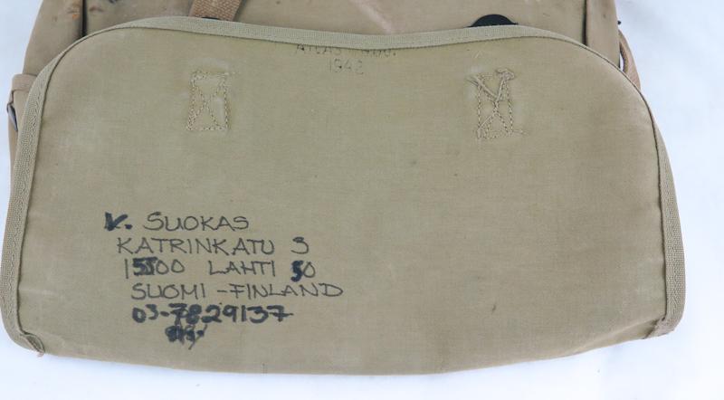 WW2 US army M1936 musette bag with shoulder strap - rubberised 1942