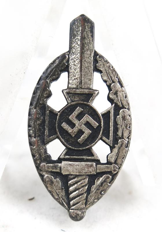 WW2 German NSKOV member badge - RZM M1/52