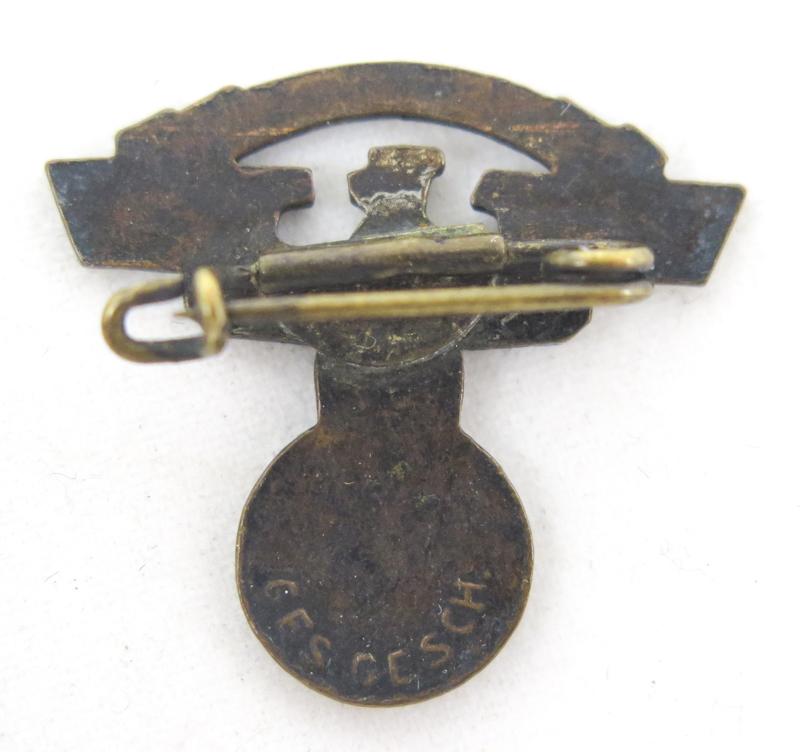WW2 German NSKK member badge