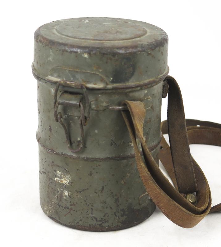 1920s Swedish M1923 gas mask canister