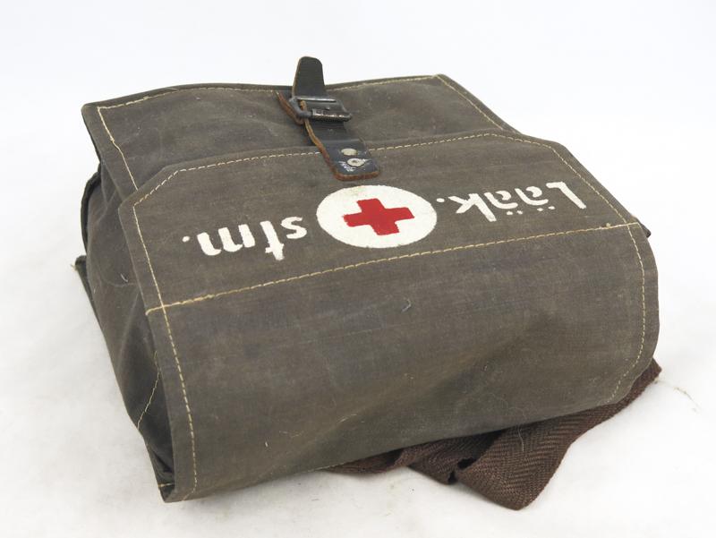 WW2 Finnish medics first aid bag M/43