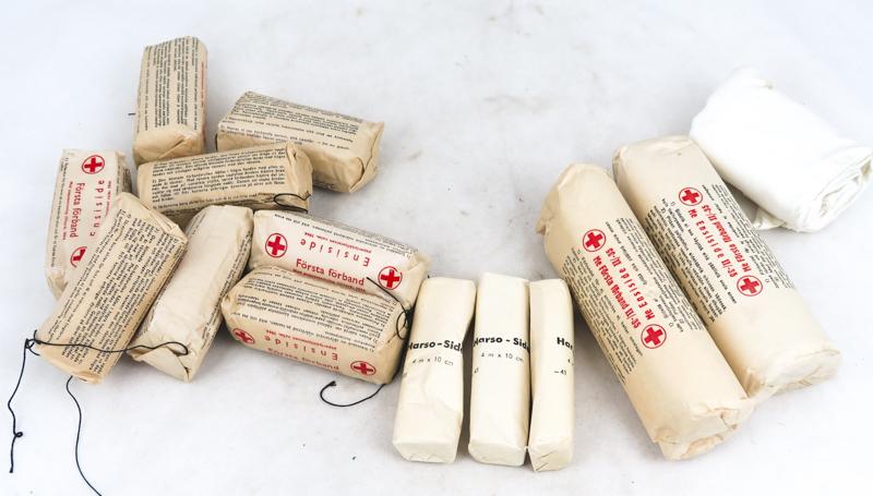 WW2 Finnish medics first aid bag M/43