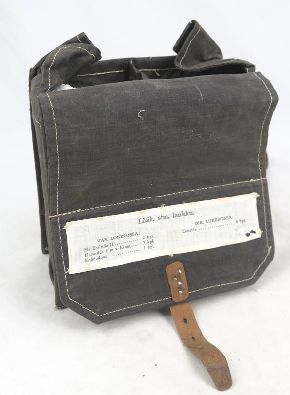 WW2 Finnish medics first aid bag M/43